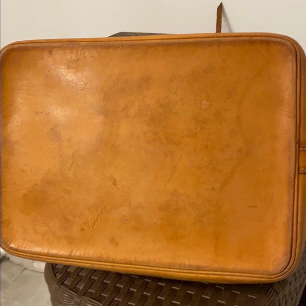 ๐SOLD๐ Louis Vuitton Bucket GM - Picture 12 of 16